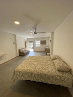 Apartaestudio cerca de la vía 40 - 5