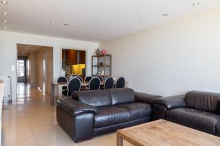 Very spacious apartment with frontal sea view and terrace equipped for 8 people T18 - 6