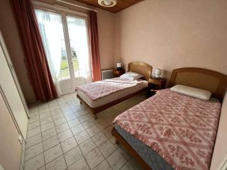 Villa de plain-pied avec piscine chauffée à 50m de la plage, jardin clos, WIFI, 1000m des commerces - FR-1-324-251 - Saint Gilles Croix de vie - 2