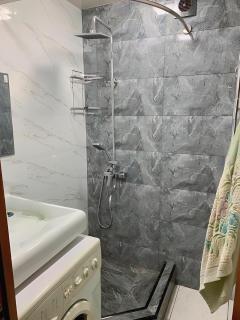 2-bedroom apartment close to subway - - 3