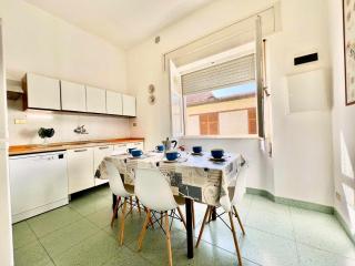 Luisa 1P, 3 camere, clima, wifi, a soli 100 m dal mare! by Alfareal - 5
