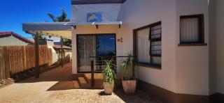 The Third Dolphin - Herolds Bay - 9