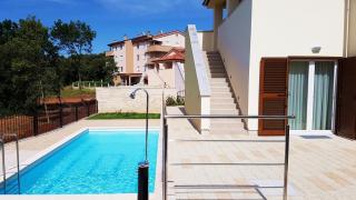 Villa Aurora mit POOL - 3