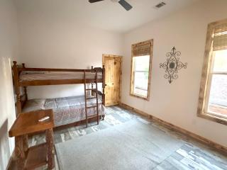Spacious and Relaxing Home Near Allatoona and Lakepoint - Cartersville - 5