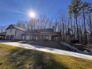 Spacious and Relaxing Home Near Allatoona and Lakepoint - Cartersville - 3