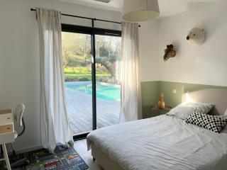 Villa avec piscine, proche Bayonne - 1