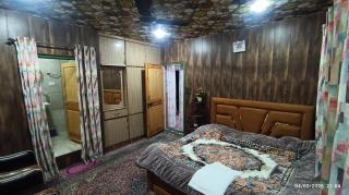 De brook - Srinagar - 8