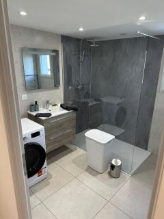 Fully-equipped new apartment - Saint-Germain-Lembron - 8