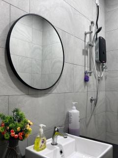 Cozy Sky Trees Fast Internet Pool SmarTV Sauna A16 - Johor Bahru - 2