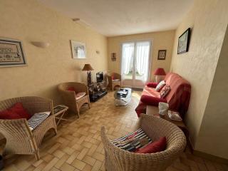 Villa Indépendante à 50m de la Mer avec Jardin Clos et WIFI Gratuit, Idéal pour 8 Personnes - FR-1-324-551 - 7