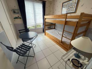 Villa Indépendante à 50m de la Mer avec Jardin Clos et WIFI Gratuit, Idéal pour 8 Personnes - FR-1-324-551 - Saint Gilles Croix de vie - 4