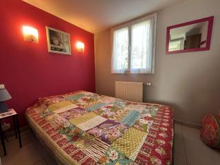 Villa Indépendante à 50m de la Mer avec Jardin Clos et WIFI Gratuit, Idéal pour 8 Personnes - FR-1-324-551 - Saint Gilles Croix de vie - 2
