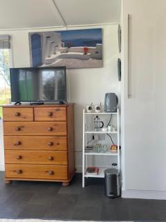 Ningwood Old Station Chalet Ningwood Isle of Wight - - 7