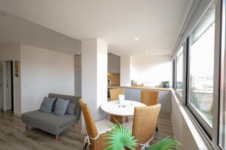Happy Downtown Apartments by PCH - 0