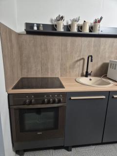 Montage Wohnung zum Walnussbaum Deutschhof - - 3