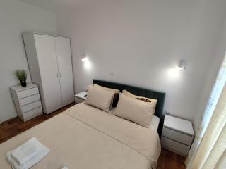 Capital Stay Apartment, Near Center and Transport - Skopje - 5