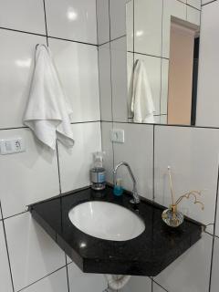 Casa com dois quartos e piscina em mineiros - Mineiros - 6