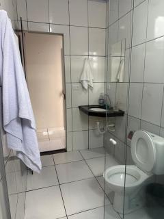 Casa com dois quartos e piscina em mineiros - Mineiros - 7