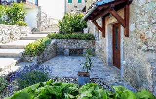 2 Bedroom Cozy Home In Lovran - Lovran - 3