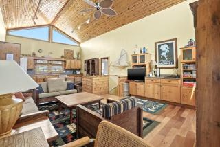 Avalon - waterfront home with fireplace and screened porch - Deep Hole - 1