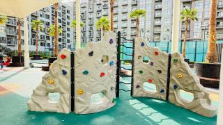 Lawnz Luxury furnished studio with Balcony Swimming Pool Gym Kids play ground - 6