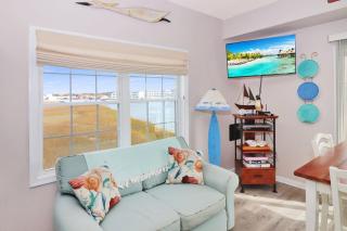 Bay Daze - Waterfront townhome w private boat dock! - Chincoteague - 6