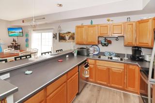 Bay Daze - Waterfront townhome w private boat dock! - Chincoteague - 2