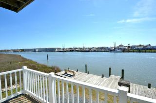 Bay Daze - Waterfront townhome w private boat dock! - Chincoteague - 1