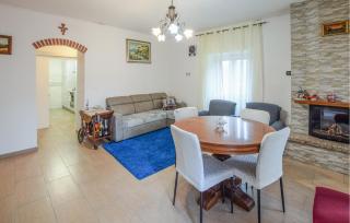 Gorgeous Home In Poggio Dacona - Calbenzano - 7