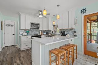 Bayside Bliss - Waterfront home, beautiful views - Deep Hole - 6