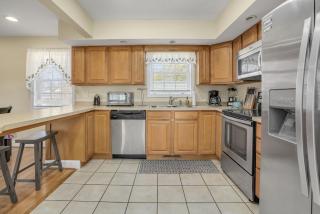Beach Haven - Modern Home; Close to town! - Chincoteague - 6