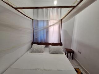 Anna Salama - Mtwapa - 3