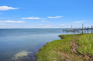 Blue Pointe Bayside - Cozy, Waterfront home! - 8