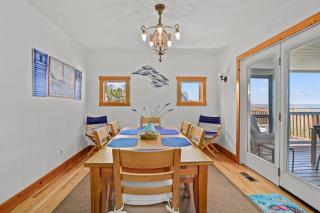 Blue Pointe Bayside - Cozy, Waterfront home! - 1