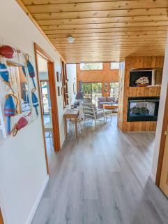 Cedar Cove - Waterfront home with Fire pit! - 2