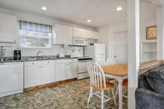 Channel Lookout - Water views & public dock! - - 2