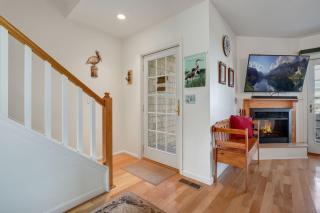 Charlie's Bayside Retreat - Pet friendly, In town! - 8