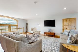 Cedar Barn Sanctuary - Penn Yan - 9