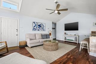 Coastal Cottage - Beachy oasis in Oyster Bay! - Deep Hole - 9