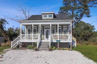 Cockleshell Cottage - Pet friendly & Handicap Accessible! - Deep Hole - 9