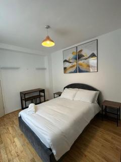 Cosy 2BR Flat Excellent Location - Londra - 3