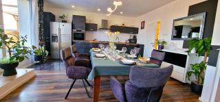 Eight8holiday with heated pool near Split - Kaštela - 1