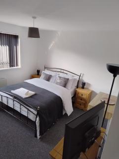 Northern Water Park Escape Sleeps 10 - Manchester - 8