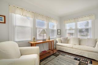 Donovan's Reef - Pet friendly, In Town! - Chincoteague - 1