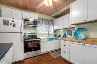 Egret's Walk - Charming Cottage on North Main! - 1