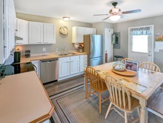 Gone Coastal - Pet friendly with screened porch! - 8