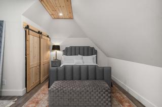 The Carriage House - Lakewood - 5