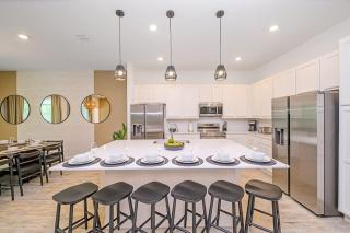 Brand New 12BR Disney Mansion Pool Spa Game Room - 6