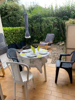 Studio jardin RDC 900 m des Thermes! - Cazaubon - 9