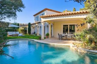 Villa avec pisicne proche Mer Fréjus 8 pers - Fréjus - 8